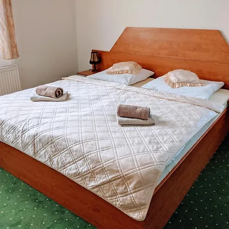 Josef Guest house 3*